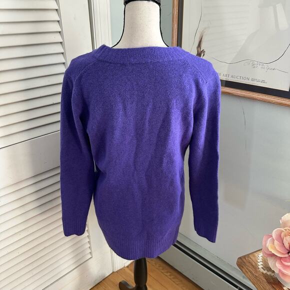 ATHLETA Womens Sweater Small Purple Merino Wool Blend V-Neck Westwood Casual - Picture 6 of 14